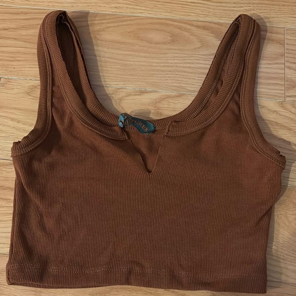 Cropped tank